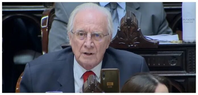 multimedia.normal.96e545b26633be48.anVsaW8gbW9yZW5vX25vcm1hbC53ZWJw